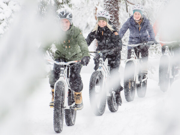 Winter-Fatbiking in Ivalo